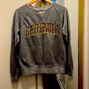 Gryffindor sweatshirt small. Used.